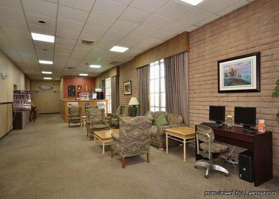 Lamar Rodeway Inn Cow Palace מראה פנימי תמונה