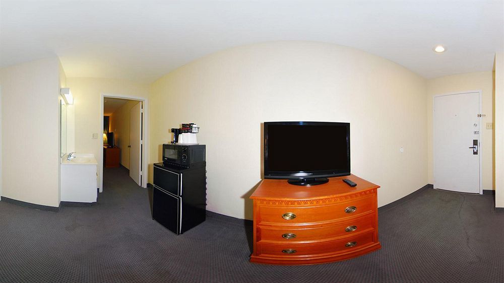Lamar Rodeway Inn Cow Palace מראה חיצוני תמונה
