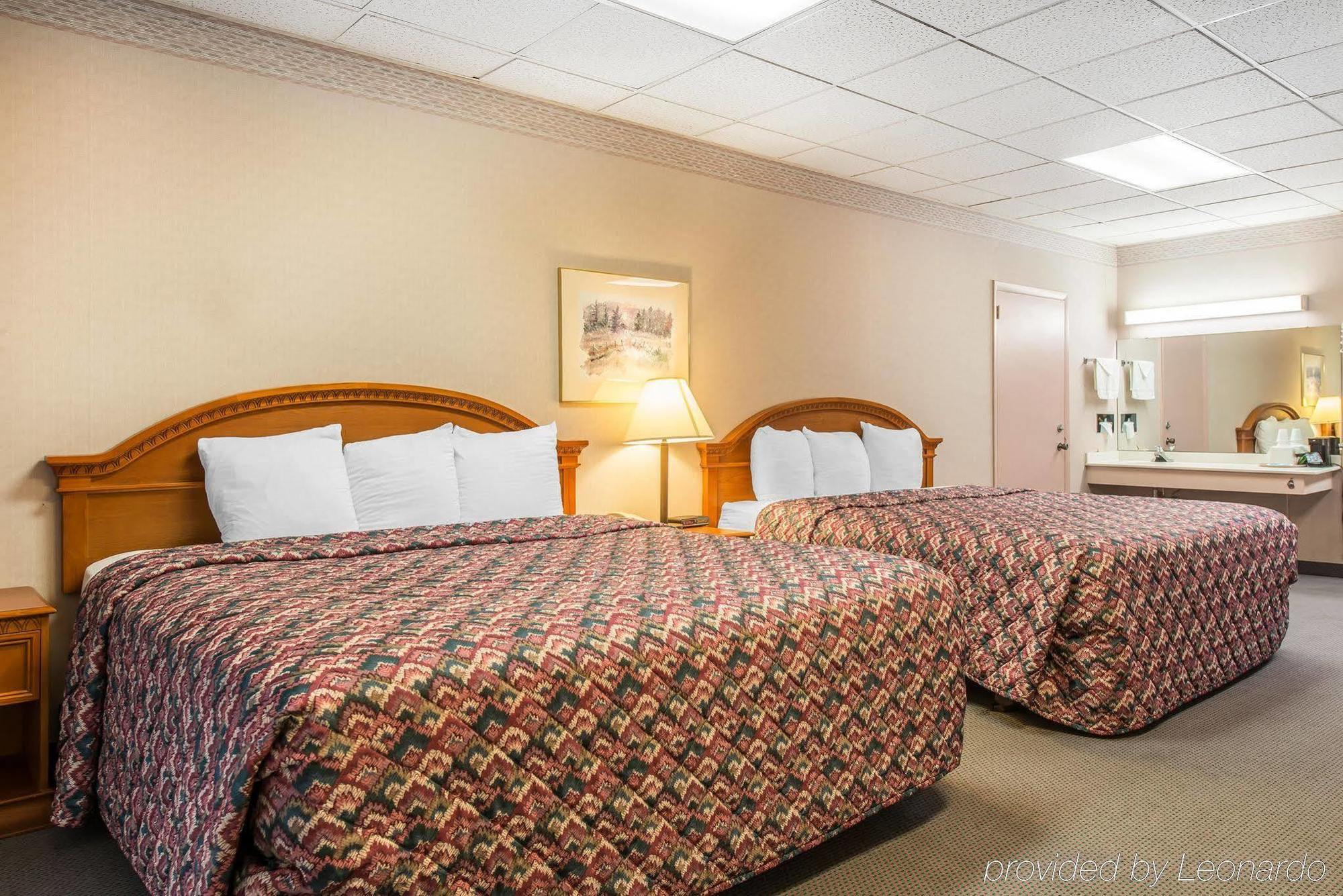 Lamar Rodeway Inn Cow Palace מראה חיצוני תמונה