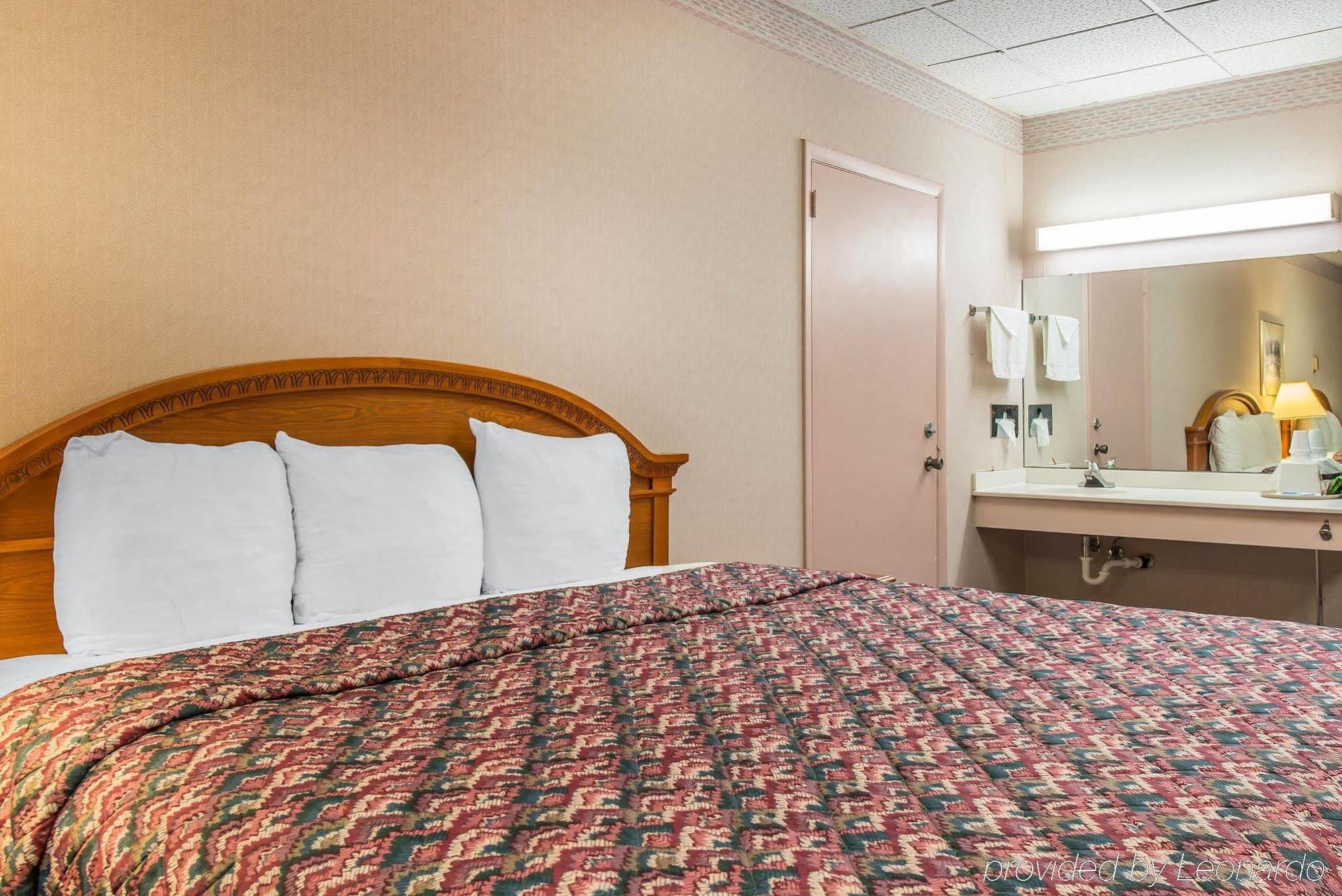 Lamar Rodeway Inn Cow Palace מראה חיצוני תמונה