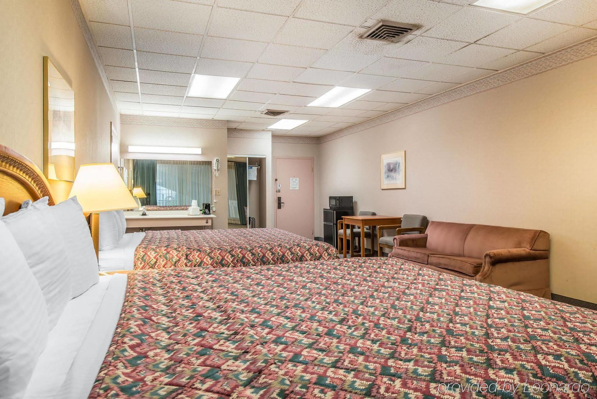 Lamar Rodeway Inn Cow Palace מראה חיצוני תמונה